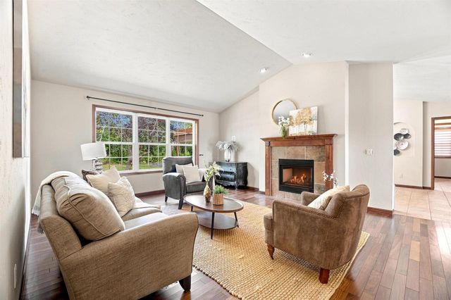 W7252 DOVER COURT, Greenville, WI 54942