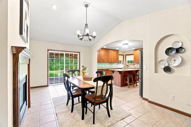 W7252 DOVER COURT, Greenville, WI 54942
