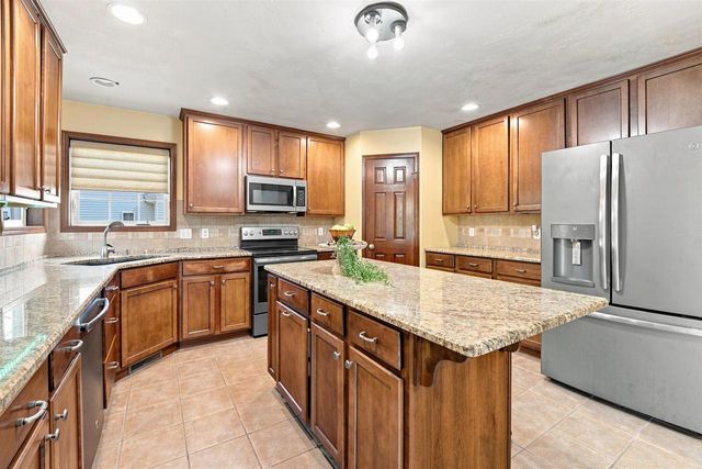 W7252 DOVER COURT, Greenville, WI 54942
