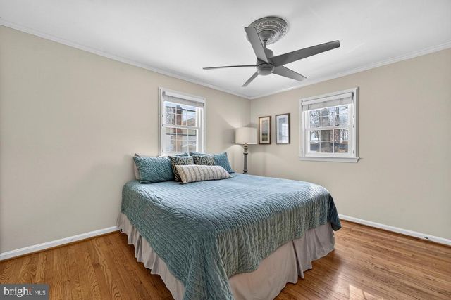 8905 SIDE SADDLE RD, Springfield, VA 22152