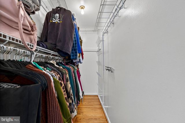 8905 SIDE SADDLE RD, Springfield, VA 22152