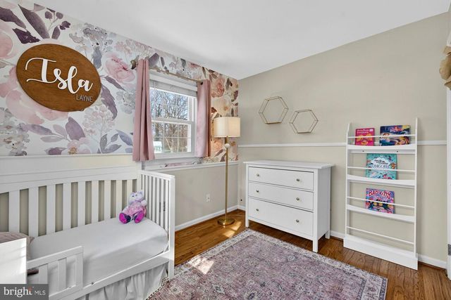 8905 SIDE SADDLE RD, Springfield, VA 22152