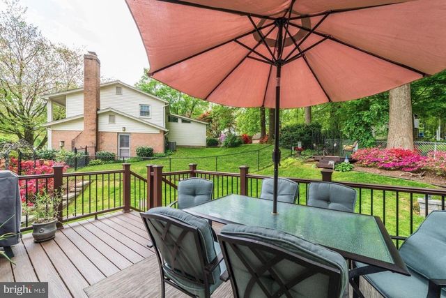 8905 SIDE SADDLE RD, Springfield, VA 22152