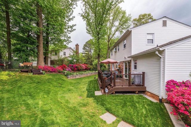 8905 SIDE SADDLE RD, Springfield, VA 22152