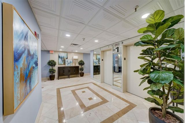 6 BELLEVIEW BOULEVARD 101, Belleair, FL 33756