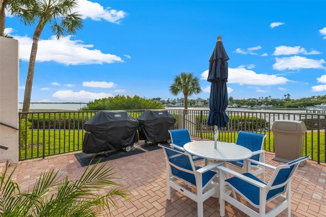 6 BELLEVIEW BOULEVARD 101, Belleair, FL 33756