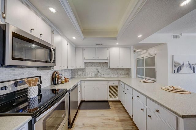 6 BELLEVIEW BOULEVARD 101, Belleair, FL 33756