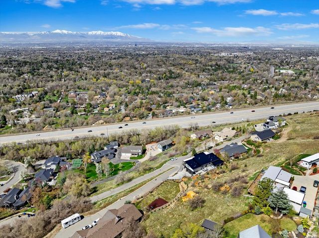 3088 E SILVER HAWK DR, Holladay, UT 84121