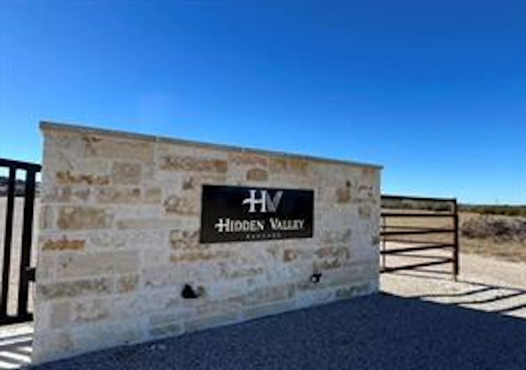 1033 Preston Valley Trail, Glen Rose, TX 76043