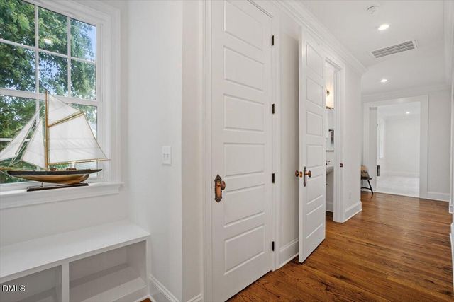 1713 Oberlin Road, Raleigh, NC 27608
