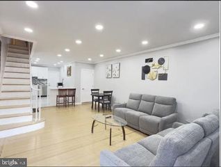 2545 S 9TH ST, Philadelphia, PA 19148