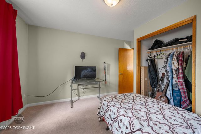 890 Lancaster Drive, Anchorage, AK 99503