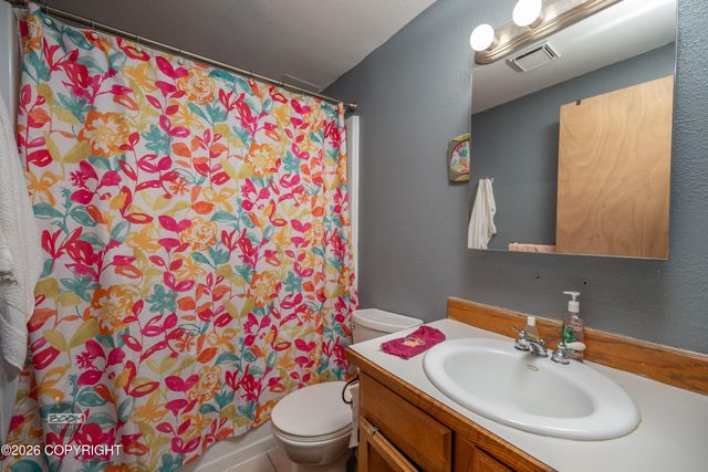 890 Lancaster Drive, Anchorage, AK 99503