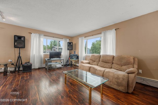 890 Lancaster Drive, Anchorage, AK 99503