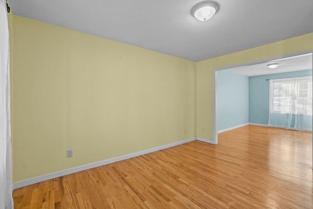 20 Duluth St, Worcester, MA 01604