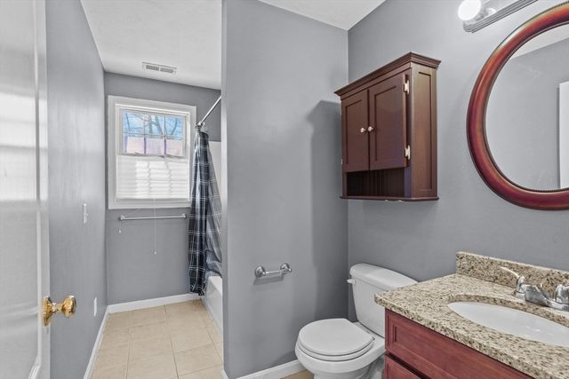 20 Duluth St, Worcester, MA 01604