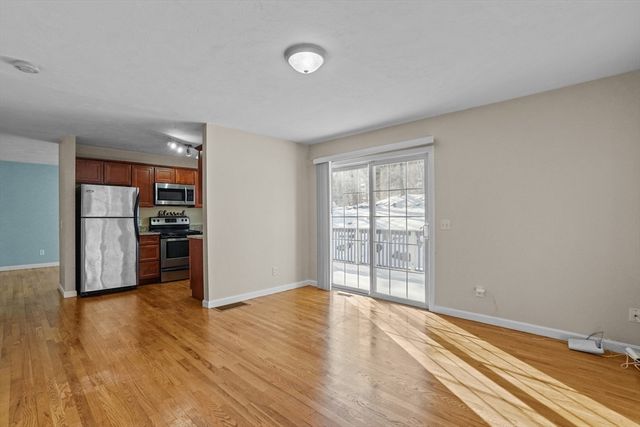 20 Duluth St, Worcester, MA 01604