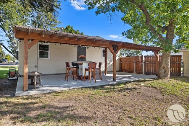 446 Sioux Ln, Billings, MT 59105