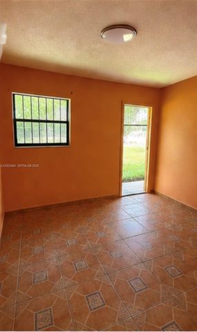 185 NW 82nd St 1, Miami, FL 33150