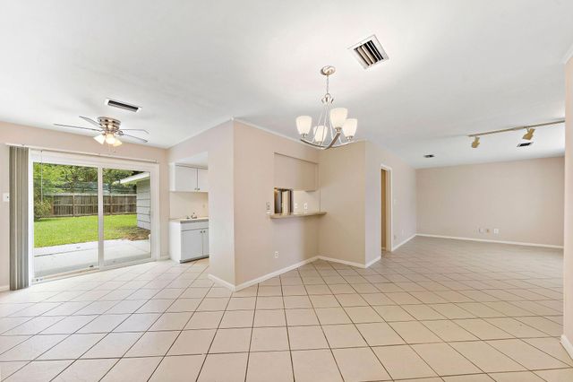 5522 Ariel Street, Houston, TX 77096