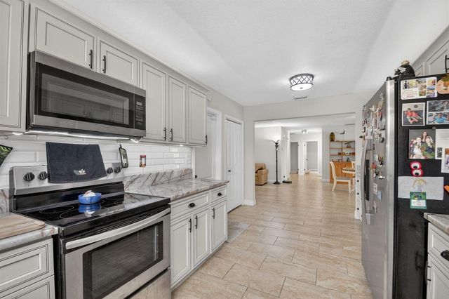1262 Essex Drive, Wellington, FL 33414