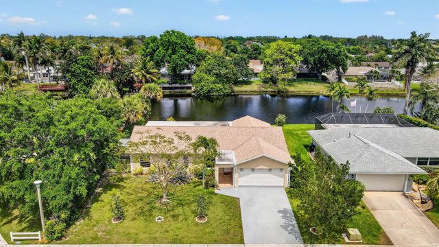 1262 Essex Drive, Wellington, FL 33414