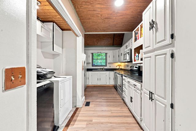 9814 Miller Country Road, Soddy Daisy, TN 37379