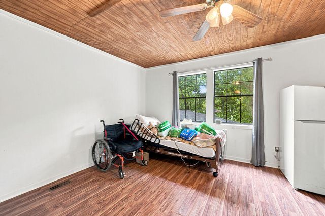 9814 Miller Country Road, Soddy Daisy, TN 37379