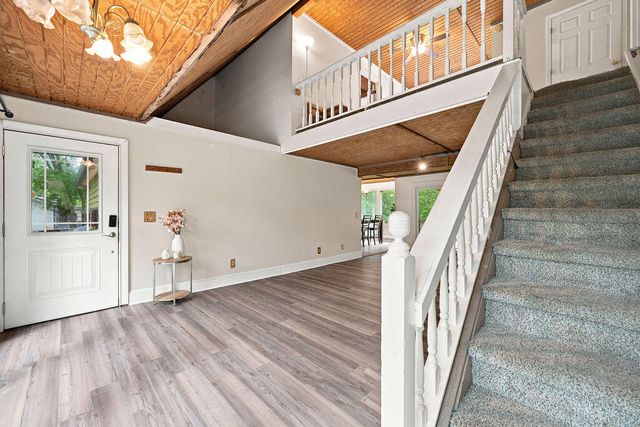9814 Miller Country Road, Soddy Daisy, TN 37379