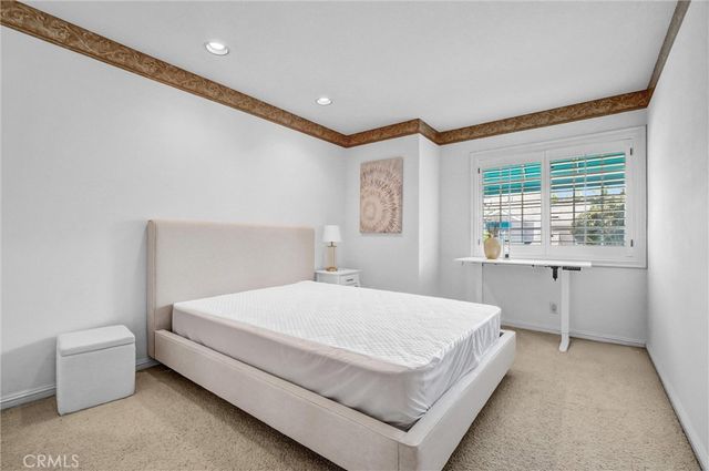 11 Harborcrest, Irvine, CA 92604