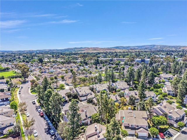 11 Harborcrest, Irvine, CA 92604