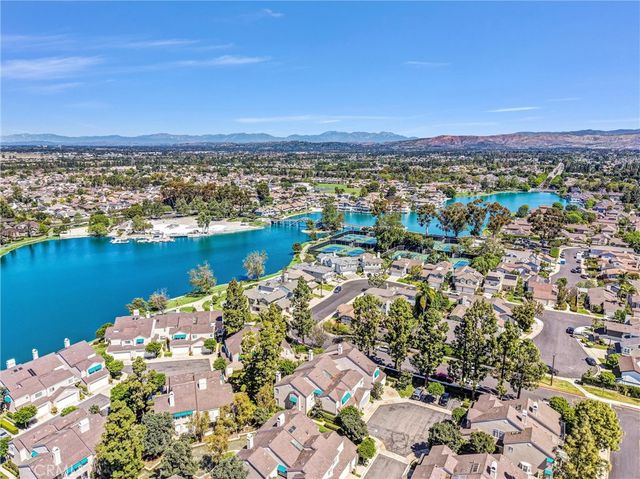 11 Harborcrest, Irvine, CA 92604