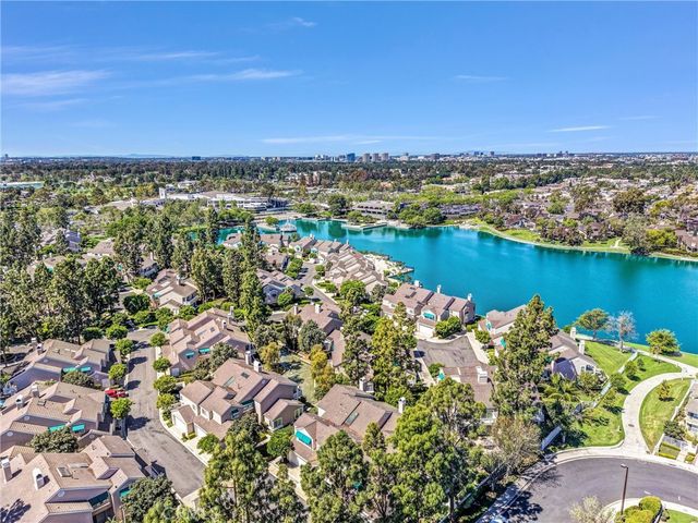 11 Harborcrest, Irvine, CA 92604