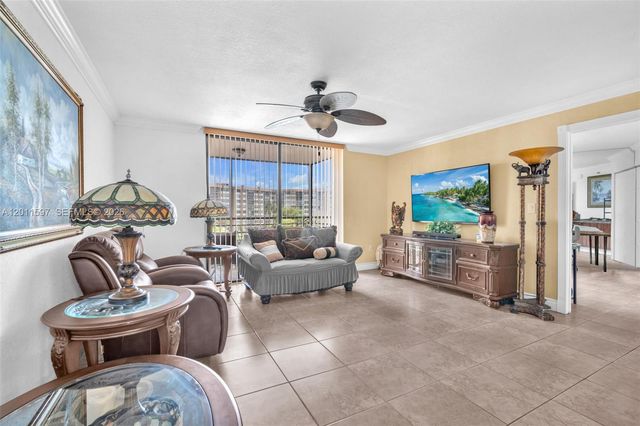 1200 Saint Charles Pl 415, Pembroke Pines, FL 33026