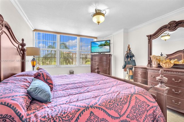 1200 Saint Charles Pl 415, Pembroke Pines, FL 33026
