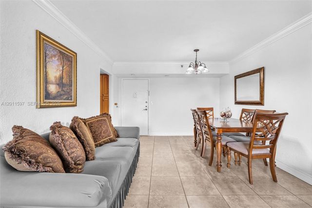1200 Saint Charles Pl 415, Pembroke Pines, FL 33026