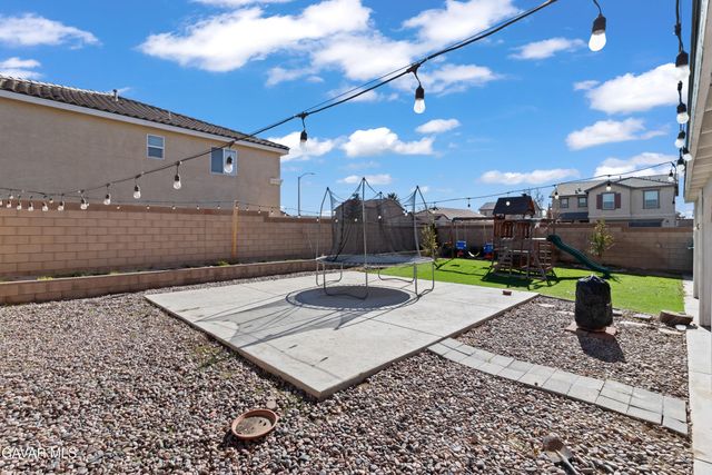 45064 18th Street, Lancaster, CA 93535