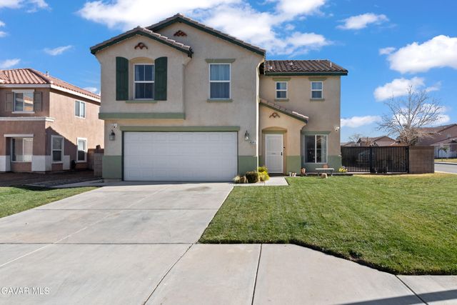 45064 18th Street, Lancaster, CA 93535