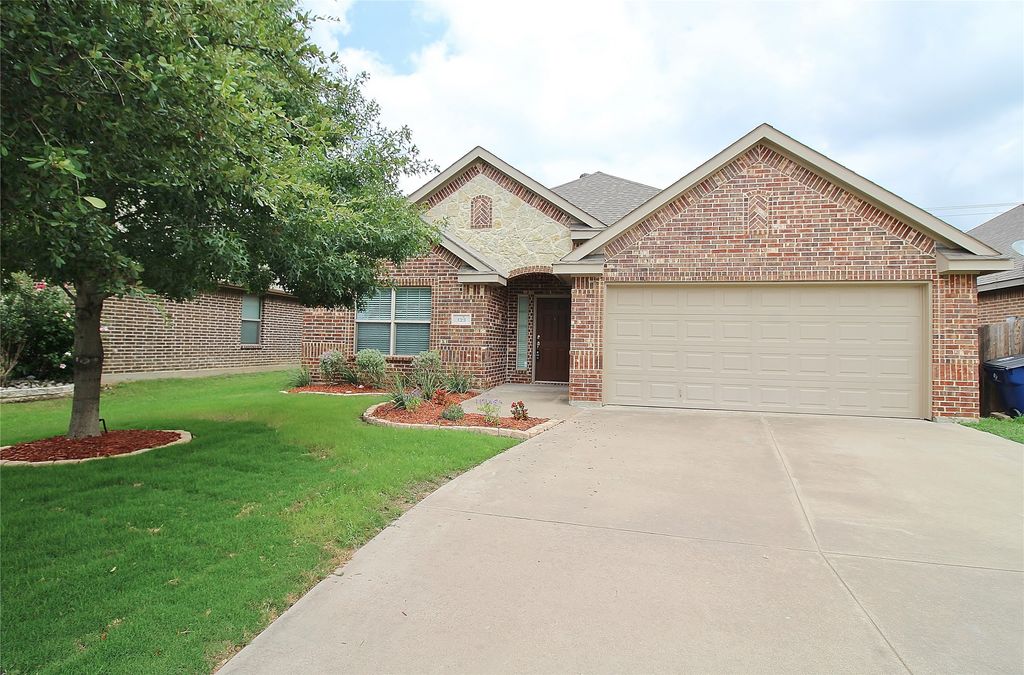 123 Timberline Drive, Waxahachie, TX 75167