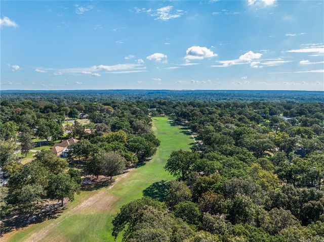 3 Bobby Jones Lane, Hilltop Lakes, TX 77871