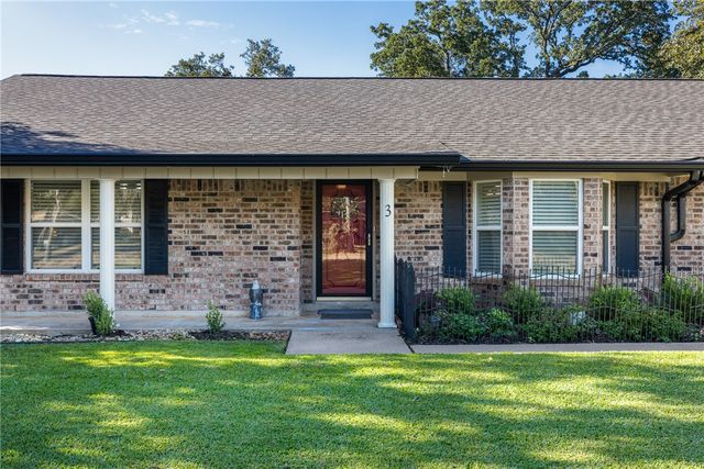 3 Bobby Jones Lane, Hilltop Lakes, TX 77871