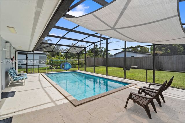8730 SW 190th St, Cutler Bay, FL 33157