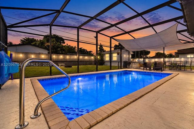 8730 SW 190th St, Cutler Bay, FL 33157
