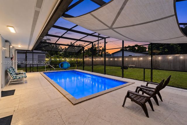 8730 SW 190th St, Cutler Bay, FL 33157