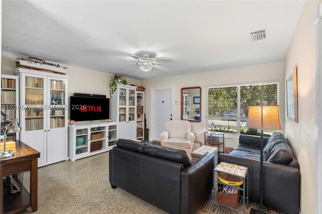 8730 SW 190th St, Cutler Bay, FL 33157