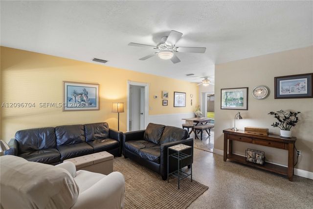 8730 SW 190th St, Cutler Bay, FL 33157