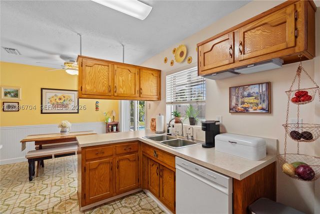 8730 SW 190th St, Cutler Bay, FL 33157