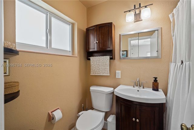 8730 SW 190th St, Cutler Bay, FL 33157