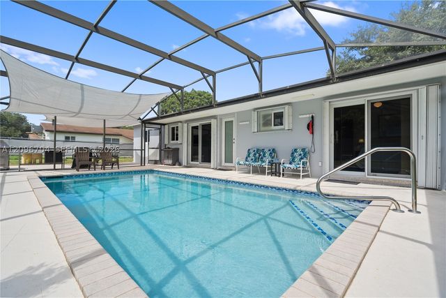8730 SW 190th St, Cutler Bay, FL 33157