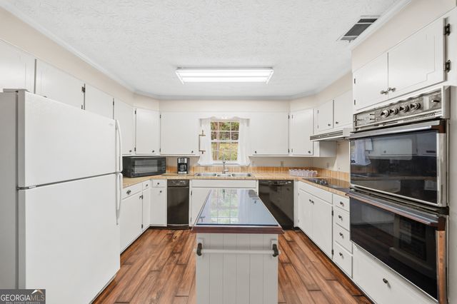 213 Wendwood Drive, Statesboro, GA 30458